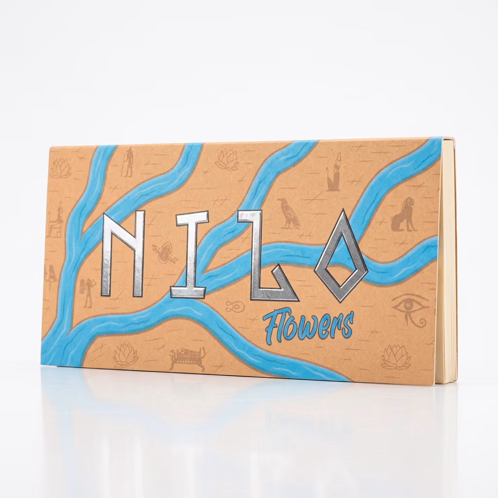 Caixa de papel kraft da linha Nilo Flowers, com ilustração de rio e figuras egípcias